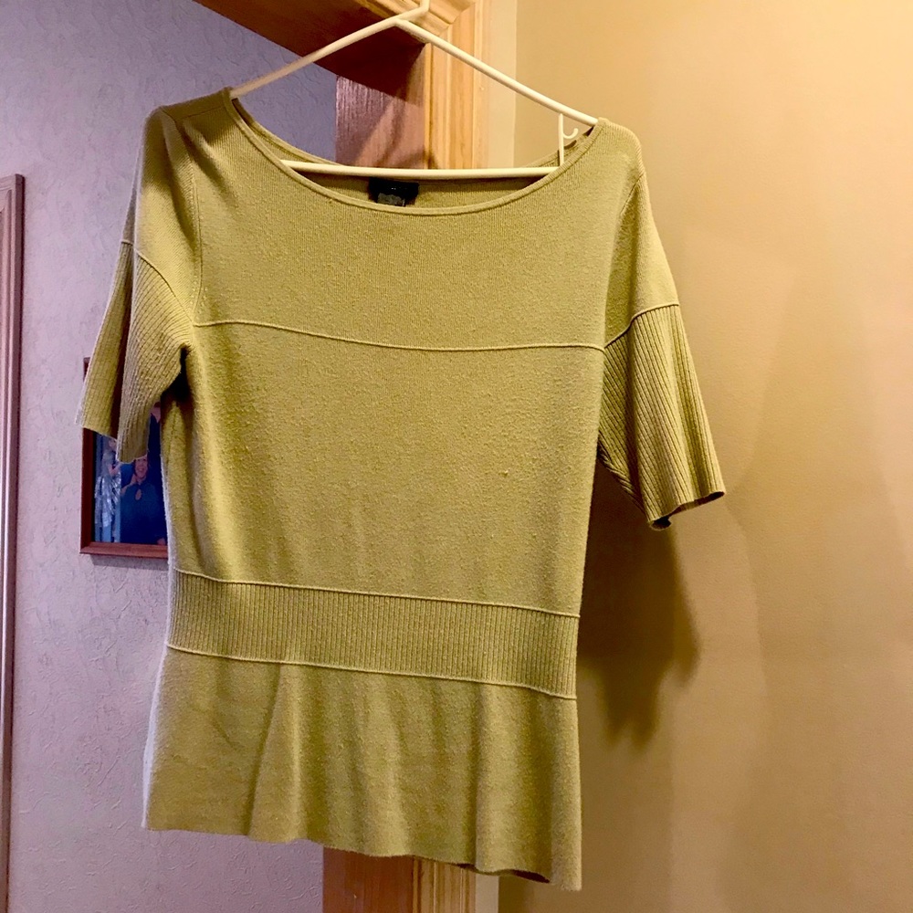 Ladies sweater